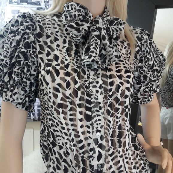 Leopard Print Blouse NWT - Picture 2 of 5